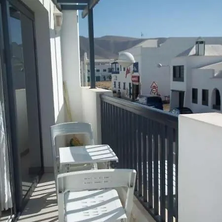 Sleeps 6 Wifi Villa