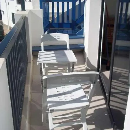 Villa Sleeps 6 Wifi Famara