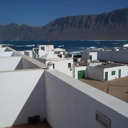 Sleeps 6 Wifi *