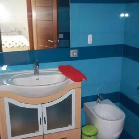 Villa Sleeps 6 Wifi *